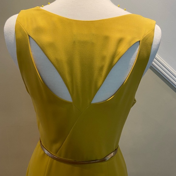 Oasis Mustard Crepe Mini Dress - Picture 8 of 9